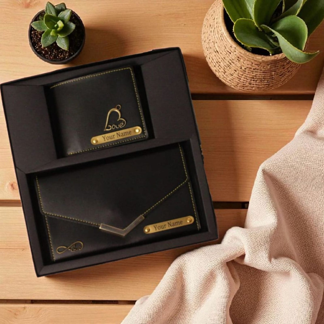 Customised Couple Leather Wallet with Name & Charms – Premium Gift for Men & Women (Available in 5 Colours)”